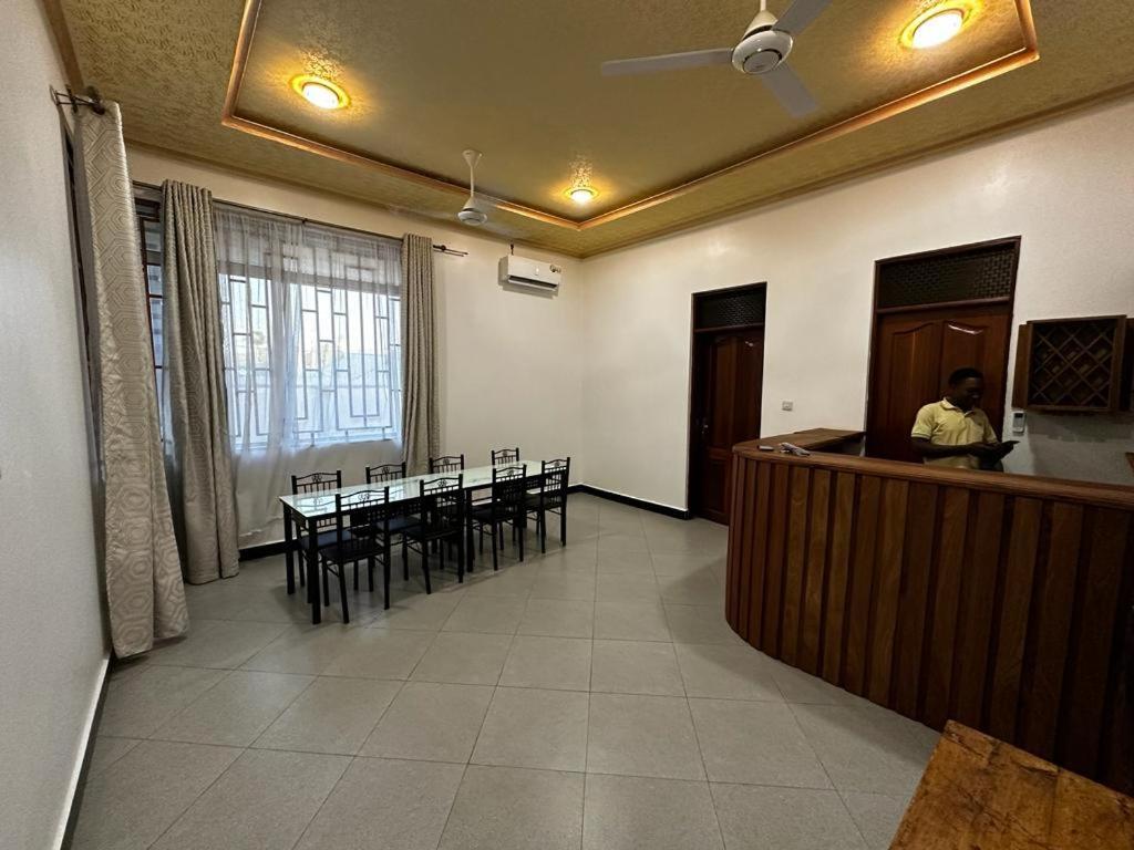 Revada Lodge Airport Dar es Salaam Exterior photo